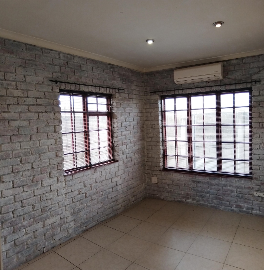 3 Bedroom Property for Sale in Azalea Park Eastern Cape
